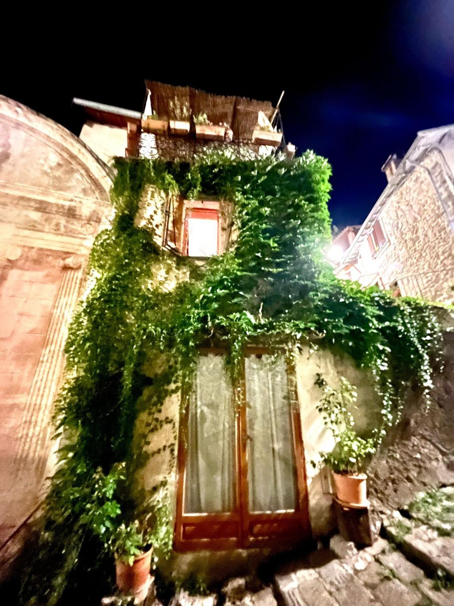 Gite Des Remparts Lucéram Екстериор снимка